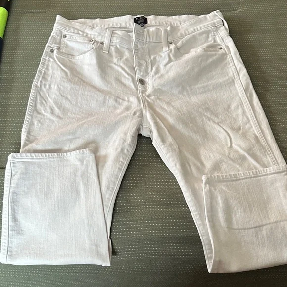 J. Crew Woman’s Crisp White Straight Jeans - Picture 1 of 8